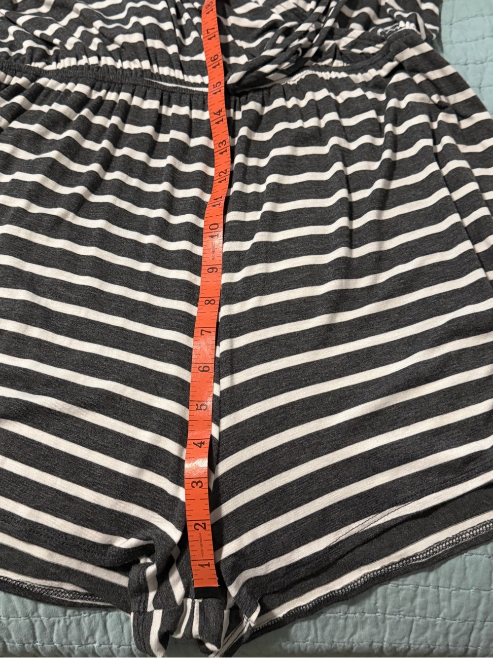 CY Fashion NWT Striped Dark Gray and White V-Neck Short Sleeve Romper Dress - L - Picture 9 of 9